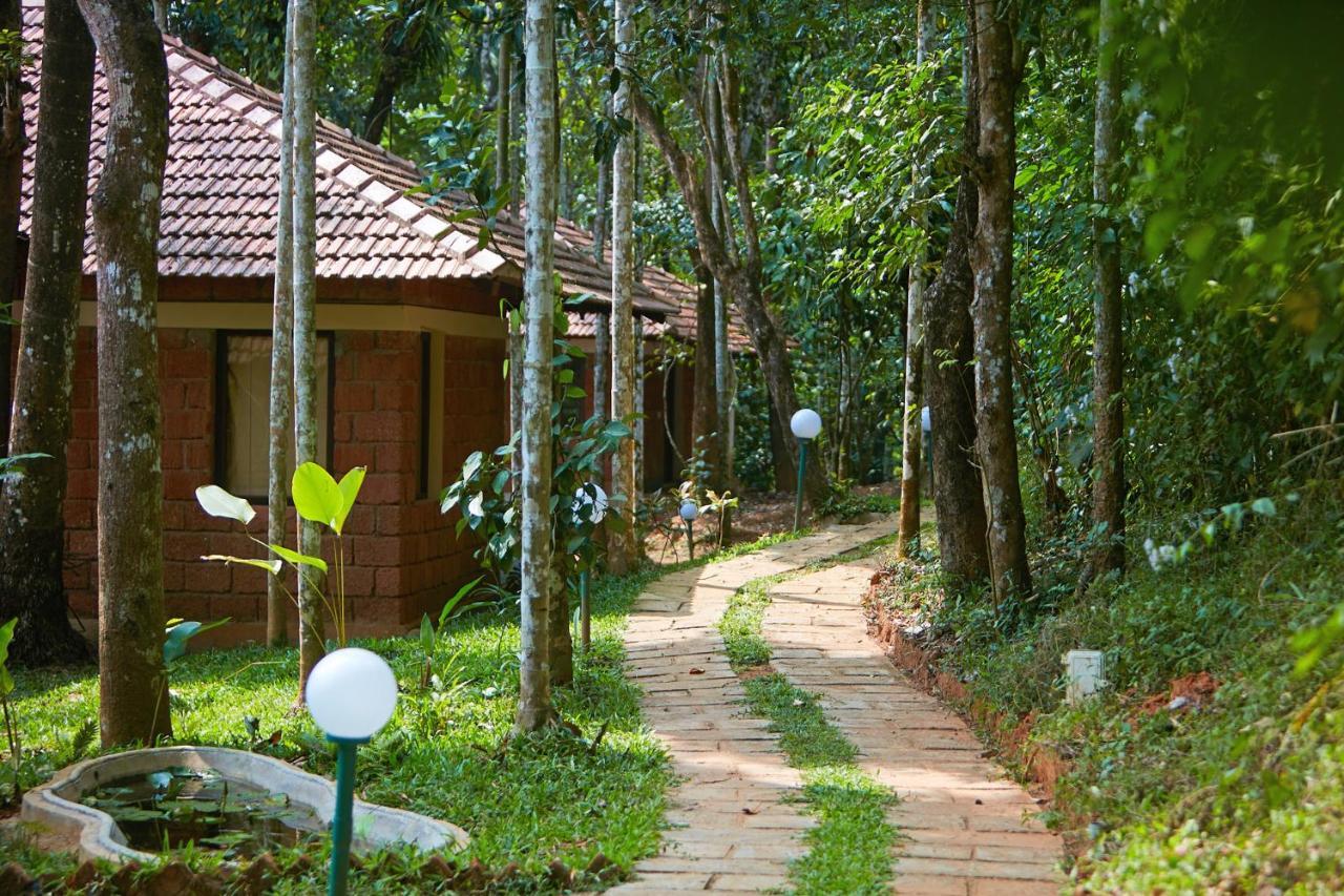 Raindrops Resorts Wayanad Sultan Bathery Eksteriør bilde