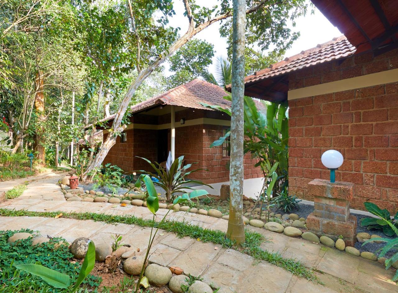 Raindrops Resorts Wayanad Sultan Bathery Eksteriør bilde